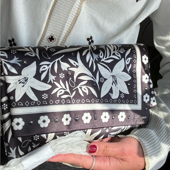 Authentic KATE SPADE Satin/Crystals bandana clutch/Shoulder bag - Picture 9 of 16